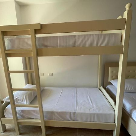 Low Cost Banesa Kosovare Shëngjin Buitenkant foto