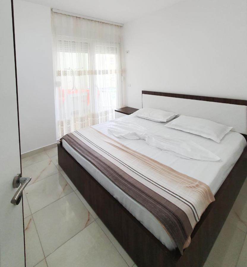 Low Cost Banesa Kosovare Shëngjin Buitenkant foto