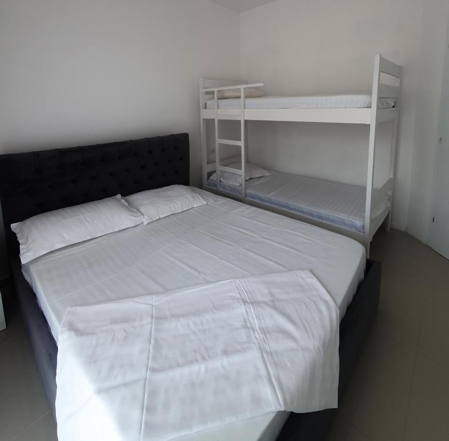 Low Cost Banesa Kosovare Shëngjin Buitenkant foto