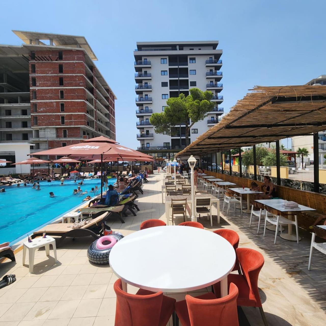 Low Cost Banesa Kosovare Shëngjin Buitenkant foto
